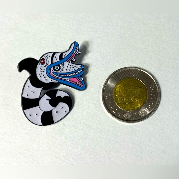 Beetlejuice Beetlejuice - The Sand Worm / Sand Snake Pin ☠️🏜️ - Picture 3 of 5
